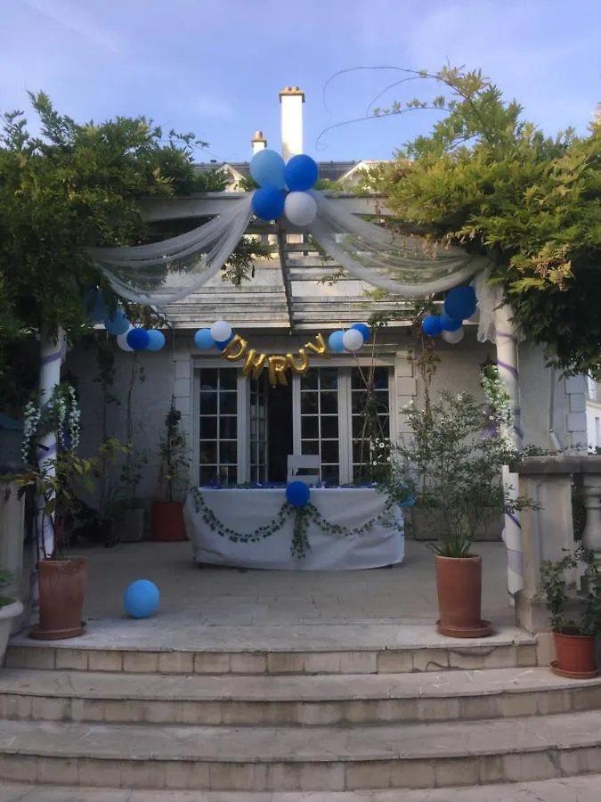Villa Ananda Huo Paris France